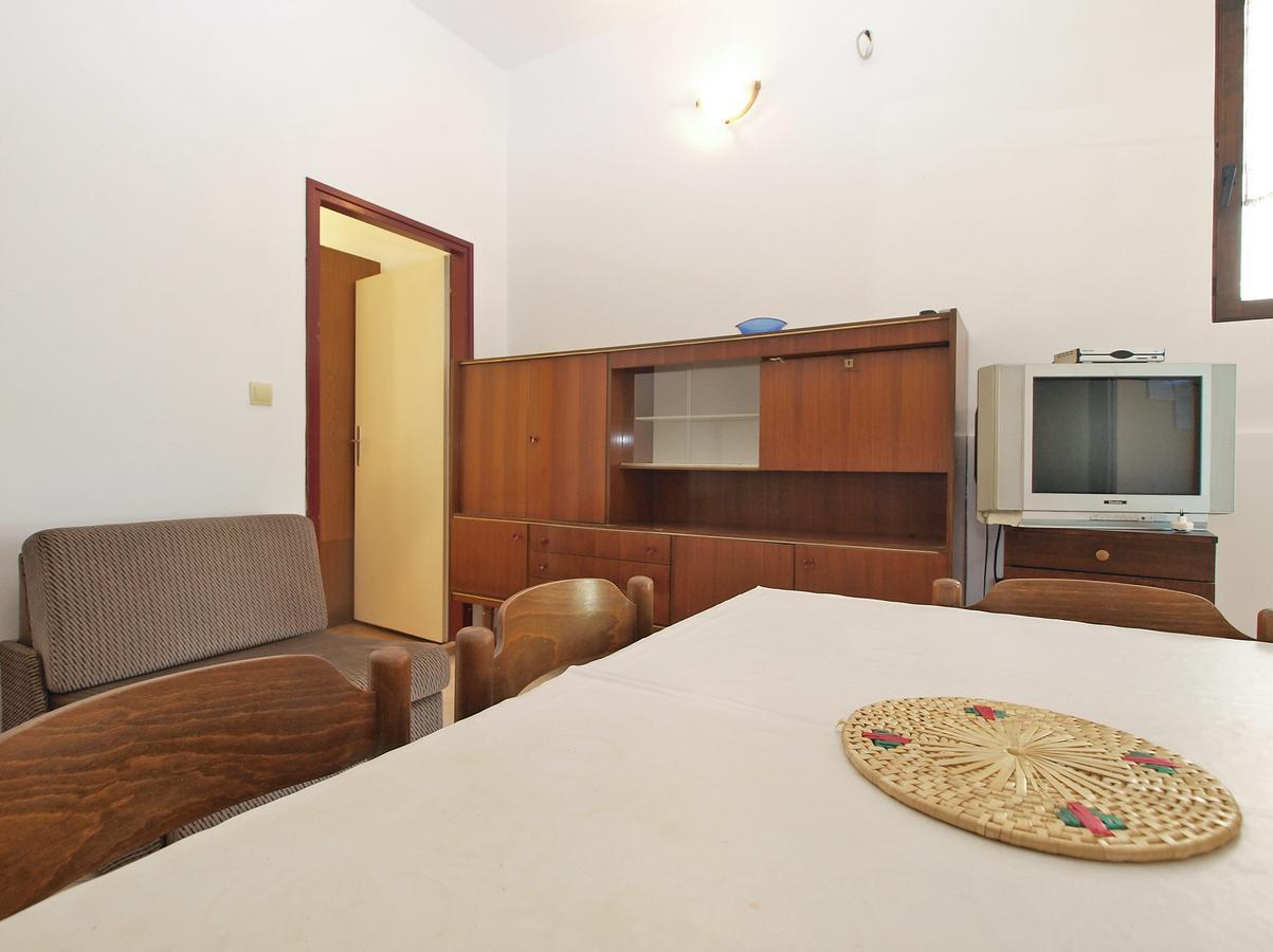 Apartment Sonja 695 Pula Luaran gambar